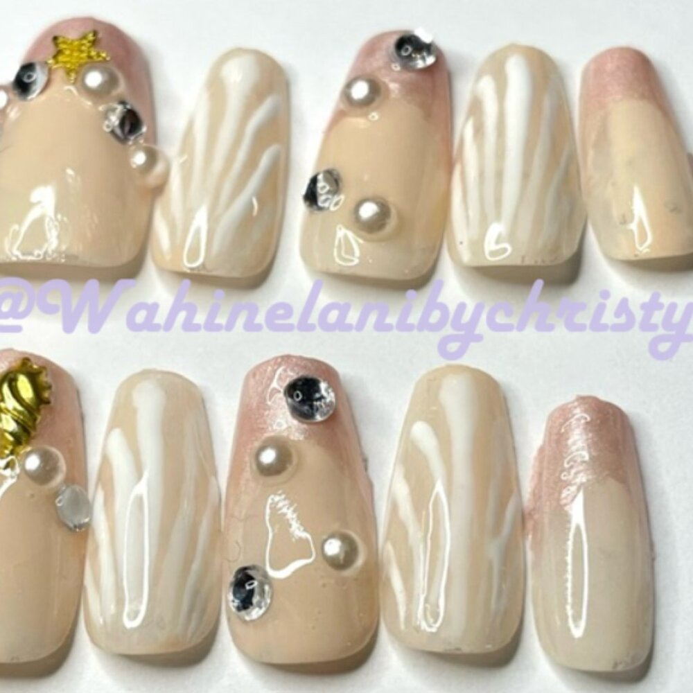 Handmade/handpainted Press on gel nails Set (12pc): Seashells101